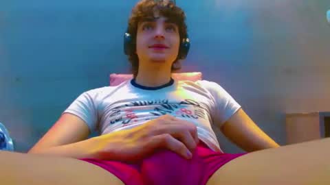 ethan online show from 12-18-25, 02:23