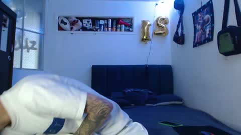 Snapshot of sr_porn01 chatting on 12-26-24, 04:04 sr_porn01 online show from 12-26-24, 04:04