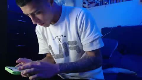 Snapshot of sr_porn01 chatting on 02-04-25, 03:15 sr_porn01 online show from 02-04-25, 03:15