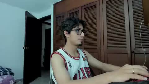 Snapshot of srincognito666 chatting on 06-17-26, 11:45 srincognito666 online show from 06-17-26, 11:45