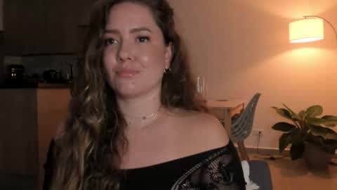 Sophie 3 online show from 10-27-25, 12:04