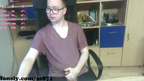 Snapshot of ss871 chatting on 03-01-25, 08:56 florian online show from 03-01-25, 08:56