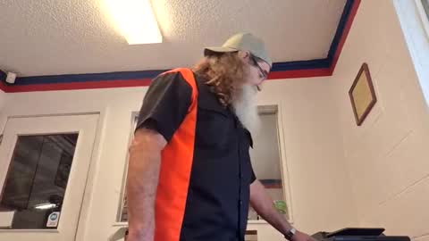 Snapshot of ssdrums3 chatting on 04-11-26, 06:45 ssdrums3 online show from 04-11-26, 06:45