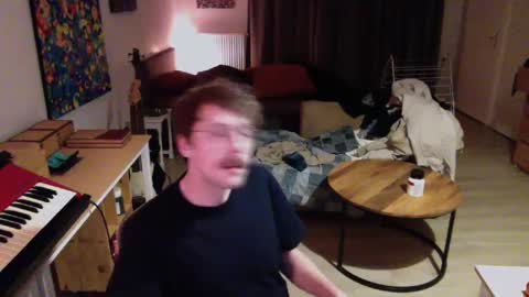 Snapshot of ssnttsnttsnss chatting on 12-05-24, 07:28 Roger online show from 12-05-24, 07:28