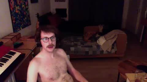 Snapshot of ssnttsnttsnss chatting on 12-08-24, 05:22 Roger online show from 12-08-24, 05:22