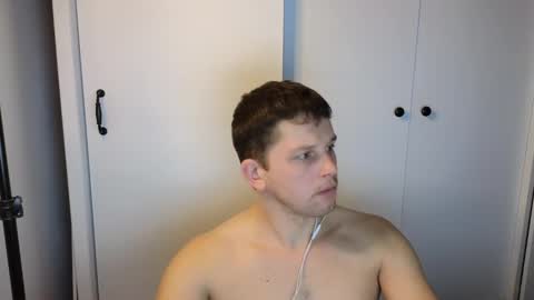 Snapshot of st1vemaster01 chatting on 12-03-24, 02:27 st1vemaster01 online show from 12-03-24, 02:27