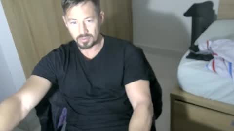 Snapshot of st_amor chatting on 01-01-25, 11:49 St Amor online show from 01-01-25, 11:49