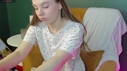 Snapshot of st_ormy chatting on 06-22-26, 03:19 Stormy online show from 06-22-26, 03:19