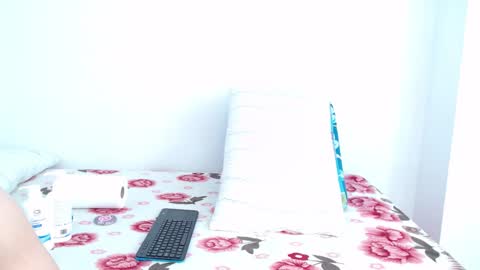 stacey_taylor7 online show from 02-12-26, 01:06