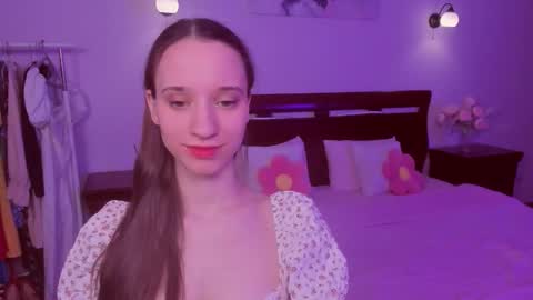 Snapshot of staceycutie chatting on 02-20-26, 05:46 StaceyCutie online show from 02-20-26, 05:46