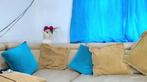   online show from 03-10-25, 05:39