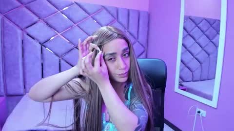 Stacey lee online show from 12-22-25, 08:06