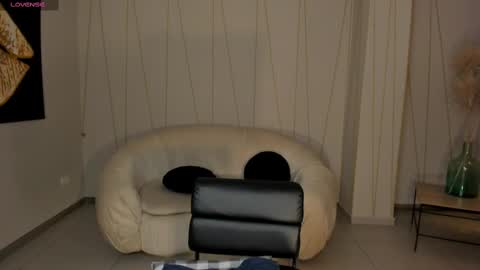 Stacy Woods online show from 03-05-25, 05:18