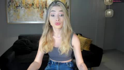 Stacy Woods online show from 04-24-26, 11:01