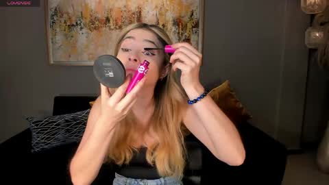 Stacy Woods online show from 06-03-26, 11:46