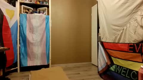 Snapshot of stacy_de_la_nuit chatting on 05-20-26, 11:33 stacy_de_la_nuit online show from 05-20-26, 11:33