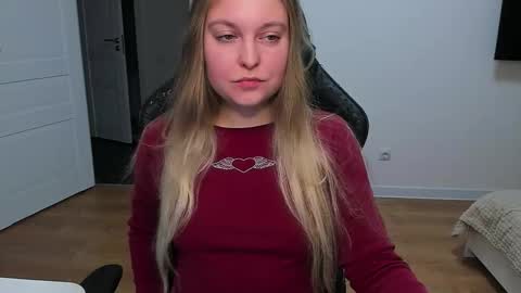 Stacy  online show from 11-14-25, 04:28