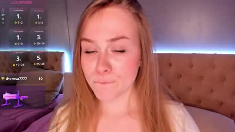 Snapshot of stacy_moorexx chatting on 05-19-26, 08:37 STACY online show from 05-19-26, 08:37