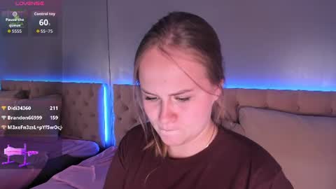 Snapshot of stacy_moorexx chatting on 06-22-26, 03:25 STACY online show from 06-22-26, 03:25