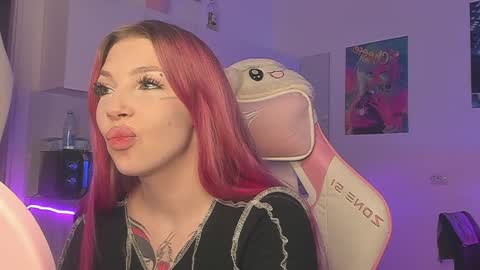 Snapshot of stacy_quinst chatting on 01-22-25, 09:43 Stacy online show from 01-22-25, 09:43