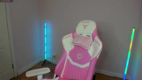 Stacy Mon Tue Wed Thu Fri Sun GMT GMT 3 1000am - 0400pm  online show from 02-04-25, 11:27