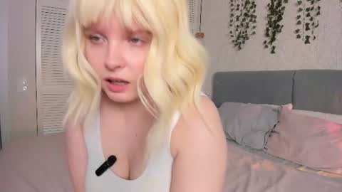 Snapshot of stacy_starrrr chatting on 06-26-26, 03:16 Stacy online show from 06-26-26, 03:16