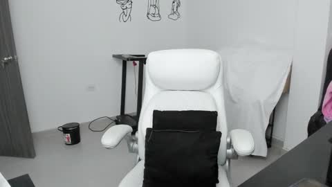 Zulma Yisset online show from 03-01-26, 02:24