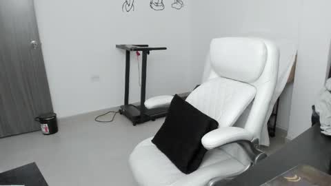 Zulma Yisset online show from 03-17-26, 02:49