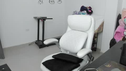 Snapshot of stacy_woods chatting on 05-03-26, 02:50 Zulma Yisset online show from 05-03-26, 02:50