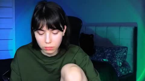 Snapshot of stacygonzales_ chatting on 03-19-26, 07:01 Bye bye dear See you on December 3st online show from 03-19-26, 07:01