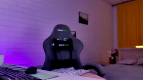 Snapshot of stacyjensen chatting on 05-19-26, 02:12 Stasey online show from 05-19-26, 02:12
