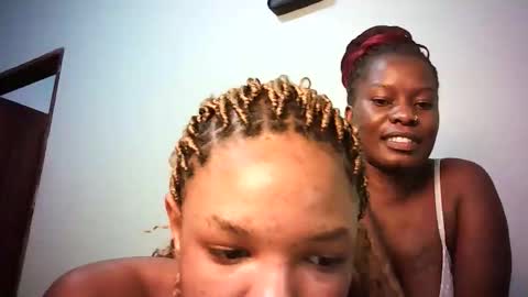 Stacysweet chocolate online show from 10-24-25, 08:49