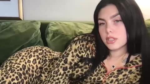 Stacy online show from 11-24-25, 07:24