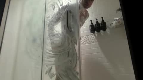 Snapshot of staloney21 chatting on 01-15-26, 09:58 staloney online show from 01-15-26, 09:58