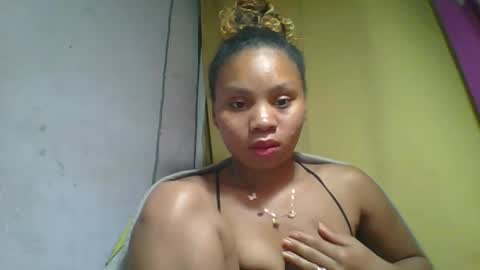 Snapshot of stanella08 chatting on 05-16-26, 07:01 stanella08 online show from 05-16-26, 07:01