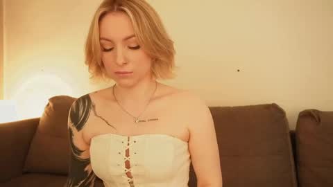 Snapshot of stanovaya300kg chatting on 05-24-26, 01:49 Kristina online show from 05-24-26, 01:49