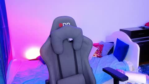 Madison online show from 04-19-26, 01:32