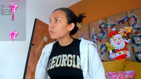 Estrella online show from 12-26-24, 12:05