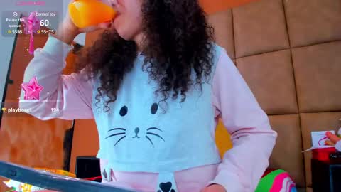 Estrella online show from 01-16-25, 05:44