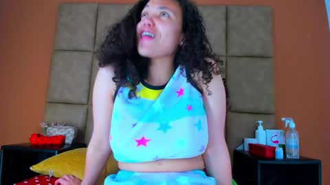 Estrella online show from 02-03-25, 08:57