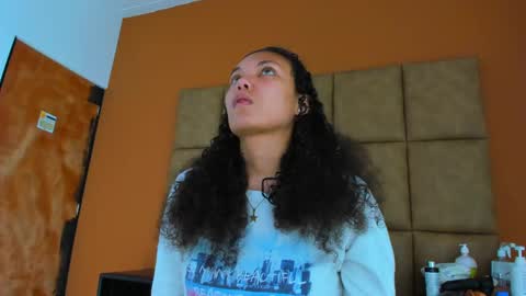 Estrella online show from 02-10-25, 11:57