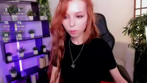 Snapshot of star_tarra chatting on 07-23-26, 07:17 Tarra online show from 07-23-26, 07:17