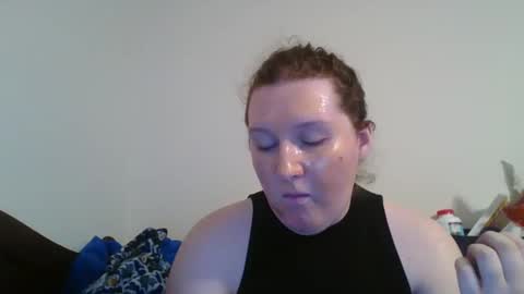 Snapshot of stardust120 chatting on 05-07-26, 01:33 Lane online show from 05-07-26, 01:33