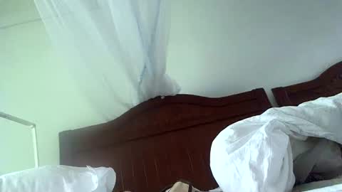 Snapshot of starlagurl chatting on 03-07-25, 01:31 starlagurl online show from 03-07-25, 01:31