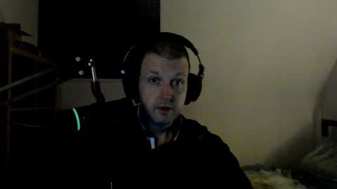 Snapshot of starlight1987 chatting on 12-10-24, 05:07 Adam online show from 12-10-24, 05:07