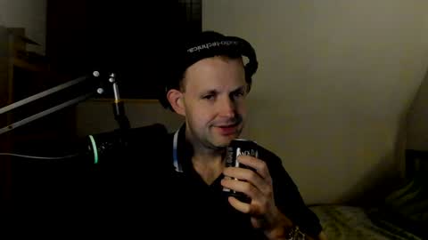 Snapshot of starlight1987 chatting on 12-16-24, 05:59 Adam online show from 12-16-24, 05:59