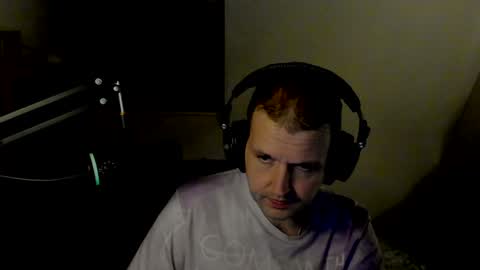 Snapshot of starlight1987 chatting on 12-26-24, 06:41 Adam online show from 12-26-24, 06:41