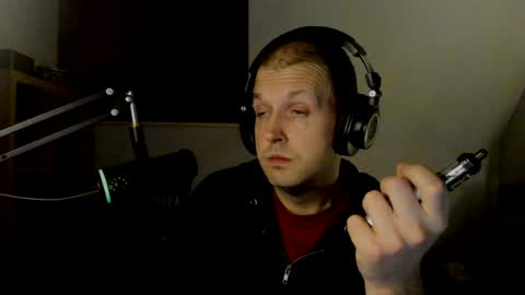 Snapshot of starlight1987 chatting on 01-28-25, 07:11 Adam online show from 01-28-25, 07:11