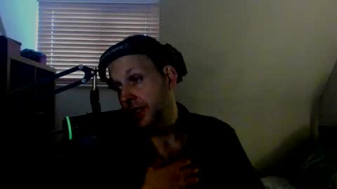 Snapshot of starlight1987 chatting on 02-22-25, 04:19 Adam online show from 02-22-25, 04:19