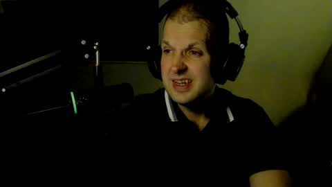 Snapshot of starlight1987 chatting on 03-06-25, 03:02 Adam online show from 03-06-25, 03:02